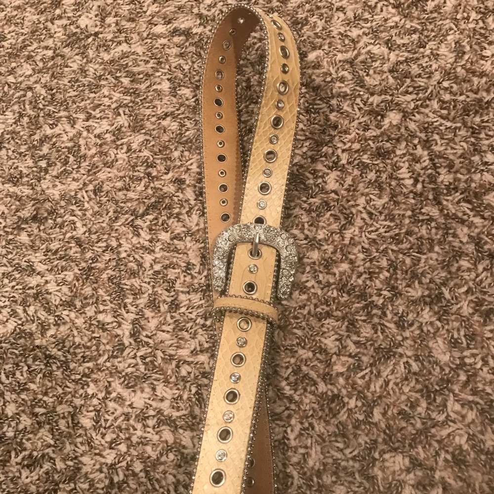 Gold beige leather belt with rhinestone clip.